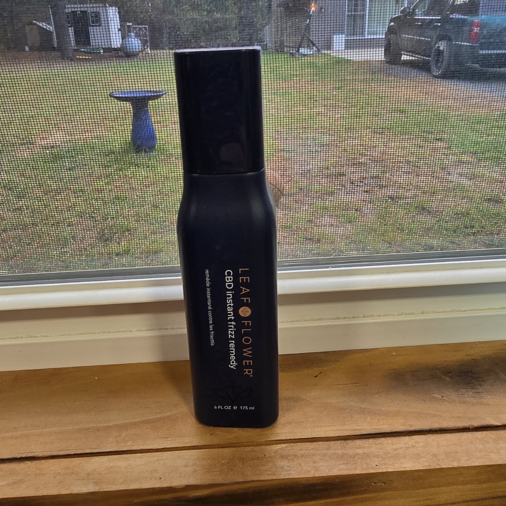 CBD Instant Frizz Remedy Hair Spray
